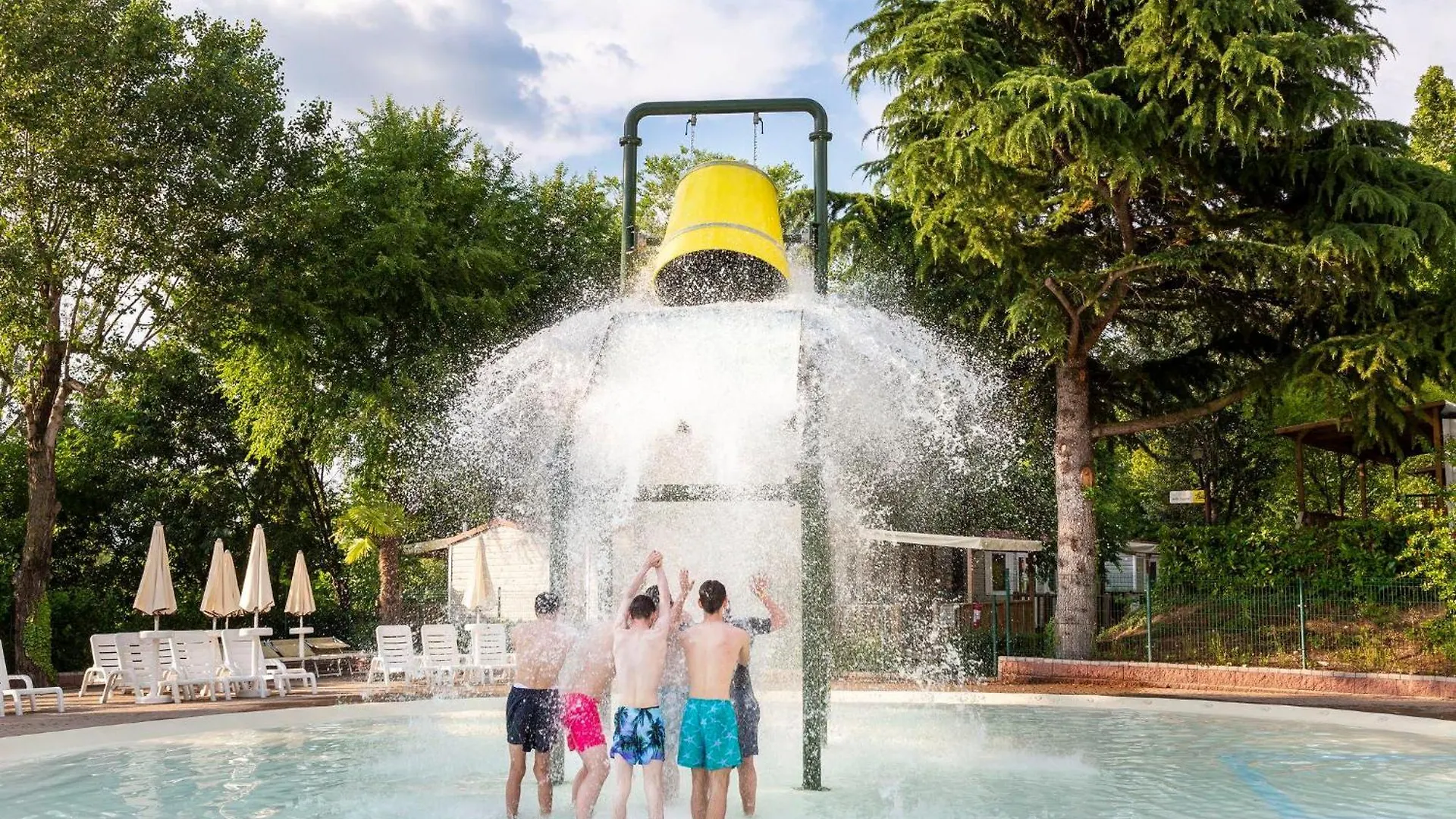 *** Holiday park Hu Altomincio Village Valeggio sul Mincio Italy